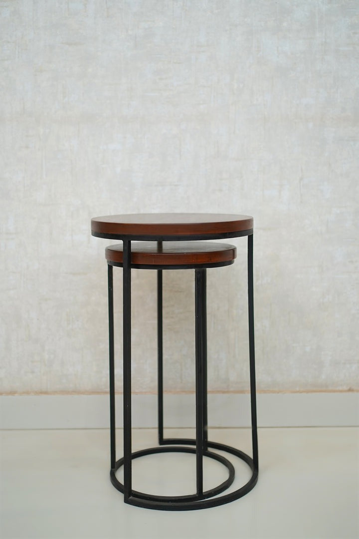 Sleek Round Tables