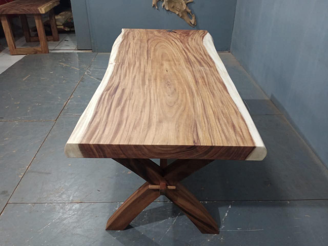 Handcrafted Live Edge Solid Wood Dining Table – Rustic Modern Design