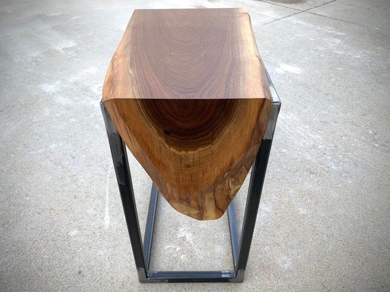 Live Edge Sheesham Waterfall C-Table – Handmade Modern Wood Furniture & Unique Home Décor Gift