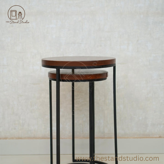 Sleek Round Tables