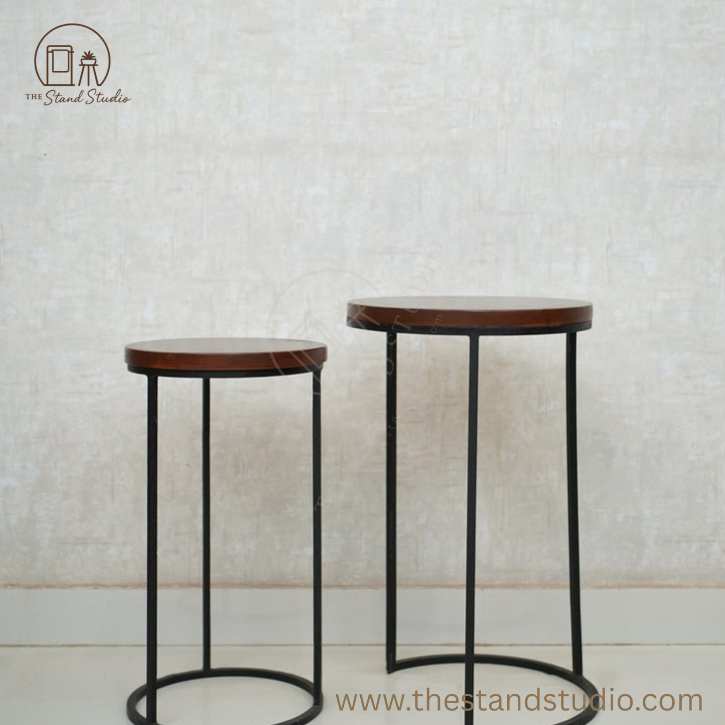 Sleek Round Tables