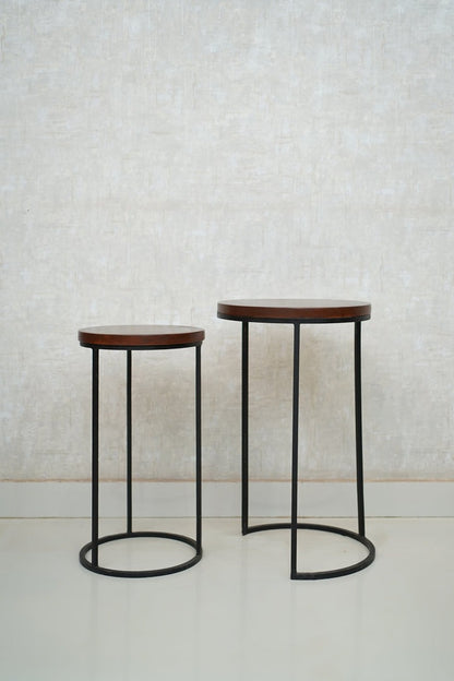 Sleek Round Tables