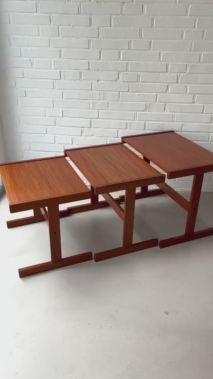 Mid Century Modern Side Nesting Tables