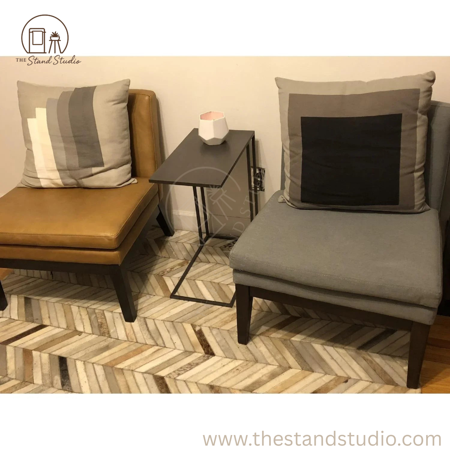 Metal C shape Side Table
